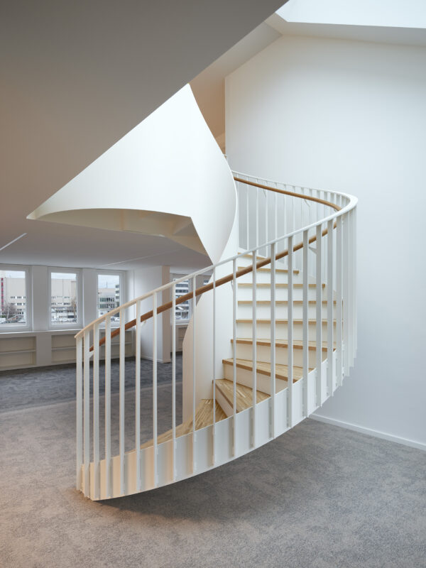 Umbau Büro- und Wohnhaus L-Park, Muttenz, Schweiz durch Burckhardt Architektur und Supperdraft Studio, Basel, Schweiz, aufgenommen von Roman Weyeneth, fotografie roman weyeneth gmbh, Fotostudio Basel, Schweiz