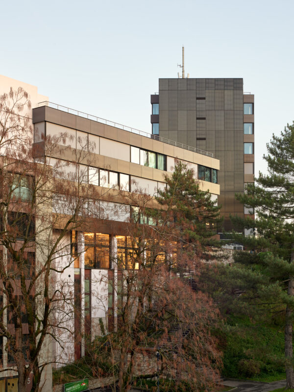Transformation Gesschäftshaus in Wohnhäuser Wallstrasse/ Bollwerk Basel durch Diener & Diener Architekten, Basel, Schweiz, aufgenommen von Roman Weyeneth, fotografie roman weyeneth gmbh